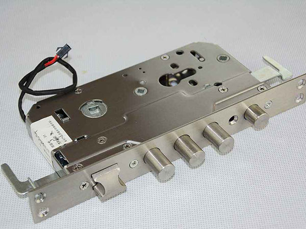 成都市24小时上门开锁公司