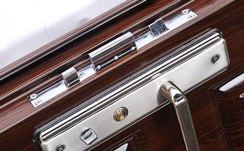 成都市24小时上门开锁公司