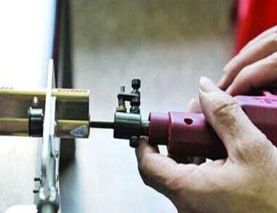 成都市24小时上门开锁公司