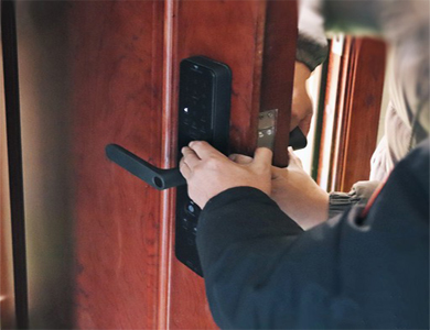 成都市24小时上门开锁公司
